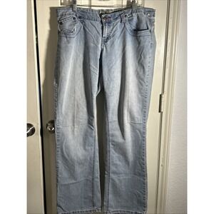Mecca Femme Sz‎ 16/16  Light Wash Embroidered Straight Leg  Jeans